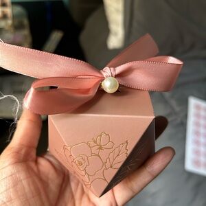 Pink Diamond shaped favor gift box
